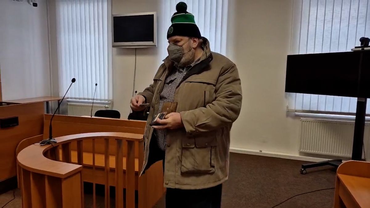 Muž z Plzeňska, který se prohlásil za mrtvého, dostal 14 měsíců